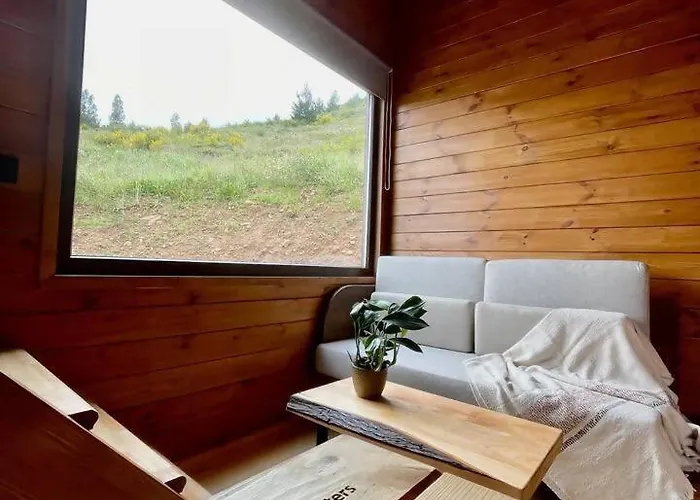 Mountain Eco Shelter 7 *