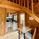 Οργανωμένο κάμπινγκ Mountain Eco Shelter 7