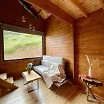 Mountain Eco Shelter 7 * Φουνκάλ